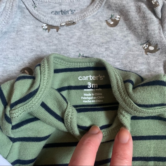 Carter’s Set of Baby Bodysuits - Picture 5 of 7